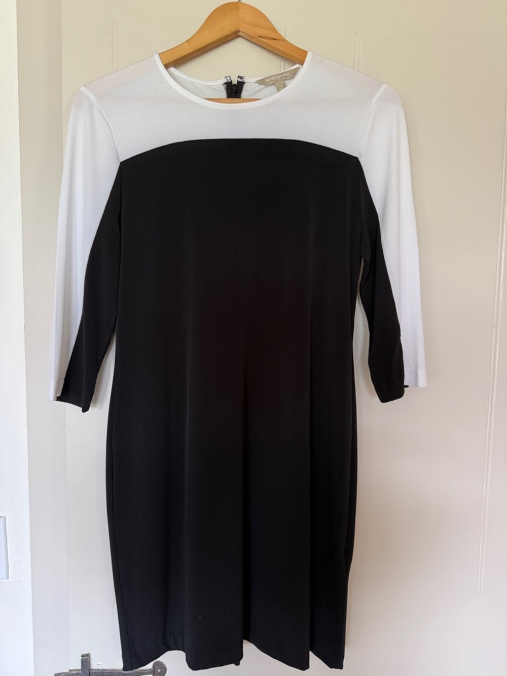Banana Republic Black and White Long Sleeve Shift Dress
